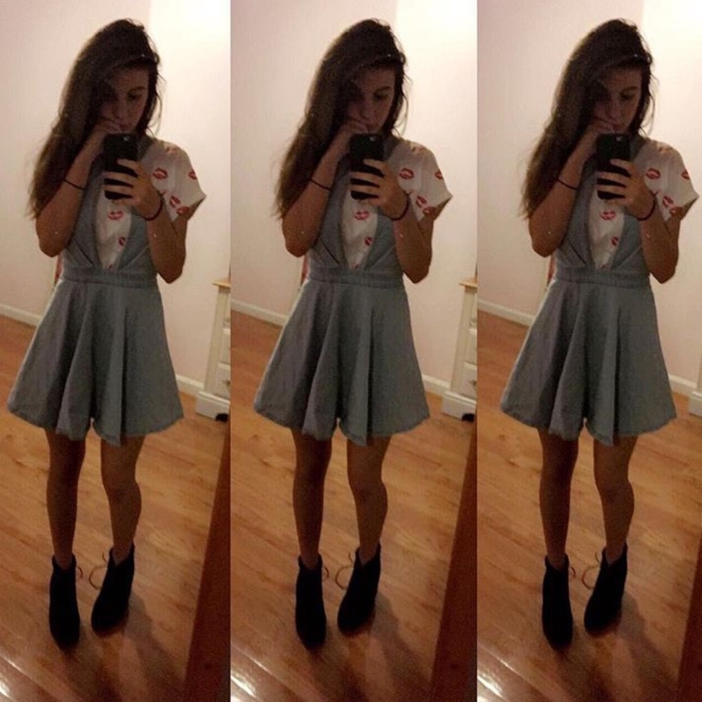 Sleeveless denim dress